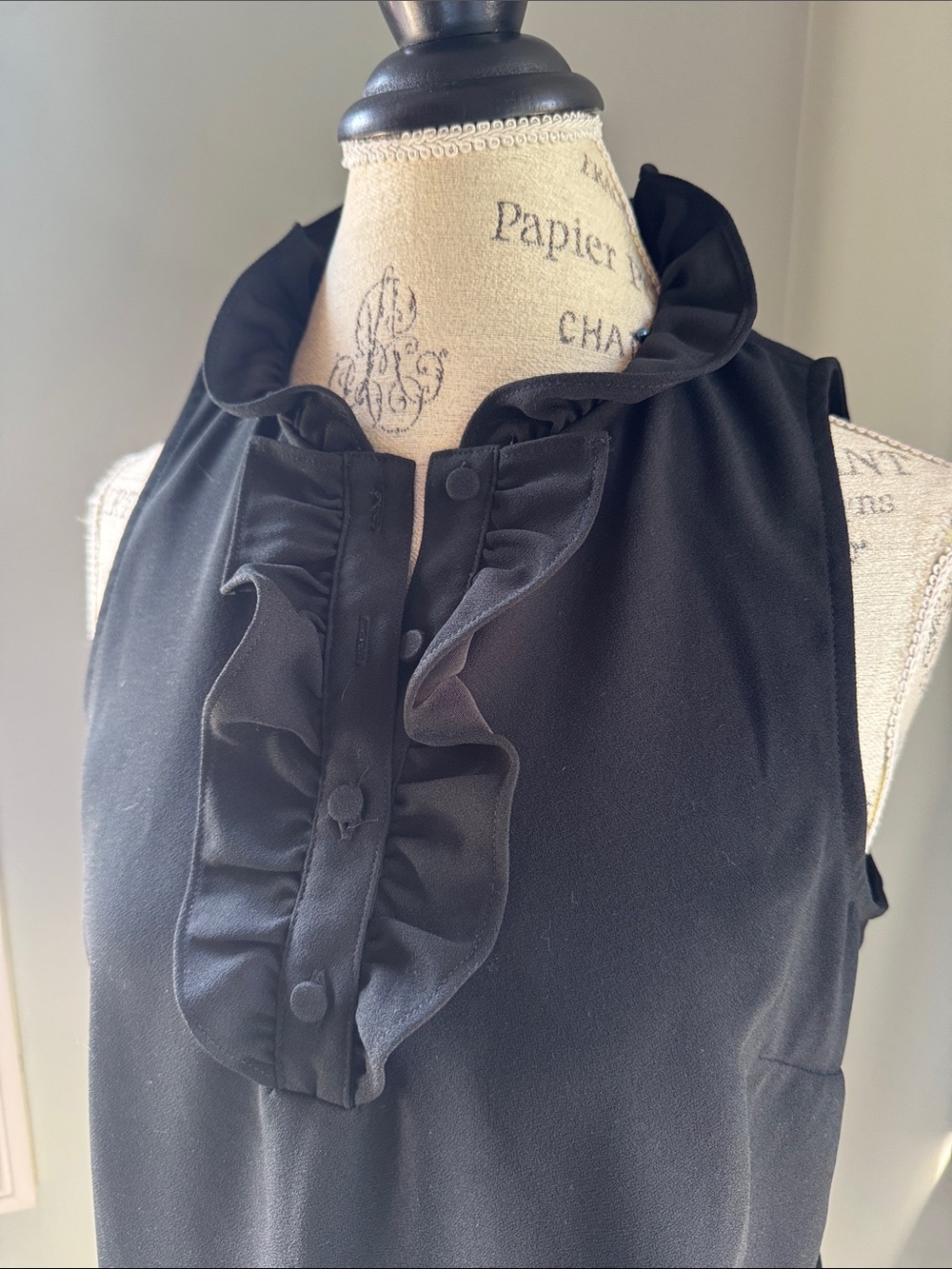 J.Crew sleeveless ruffled neck top black small - Picture 4 of 7